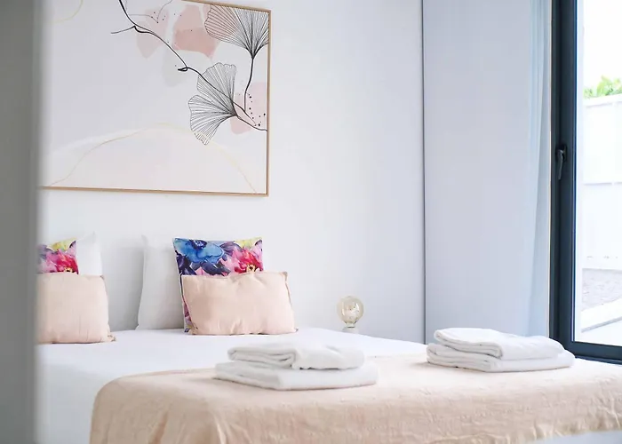 ヴィラ Casa Flores カリェタ