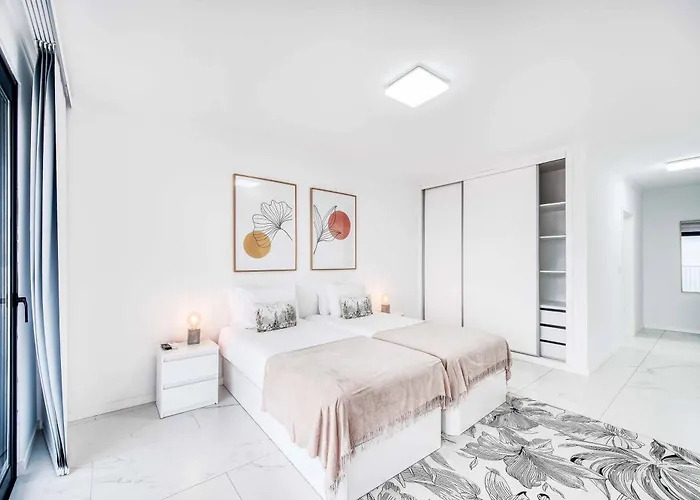 Casa Flores ヴィラ カリェタ