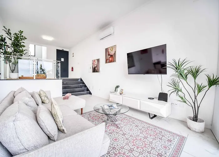 Casa Flores カリェタ